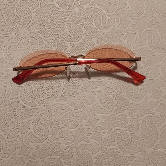 🤯2/$15 Dainty Light Pink Sunglasses - Picture 7 of 10